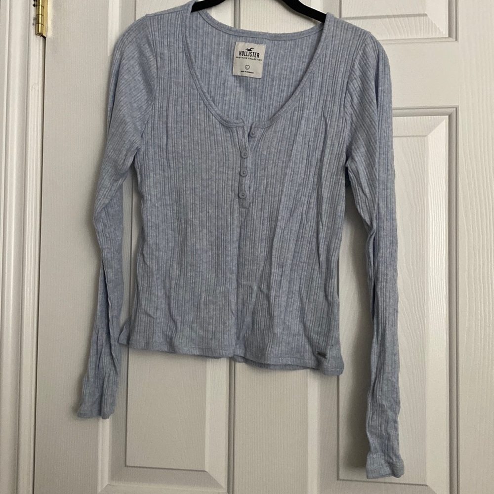 Hollister blue long sleeved shirt